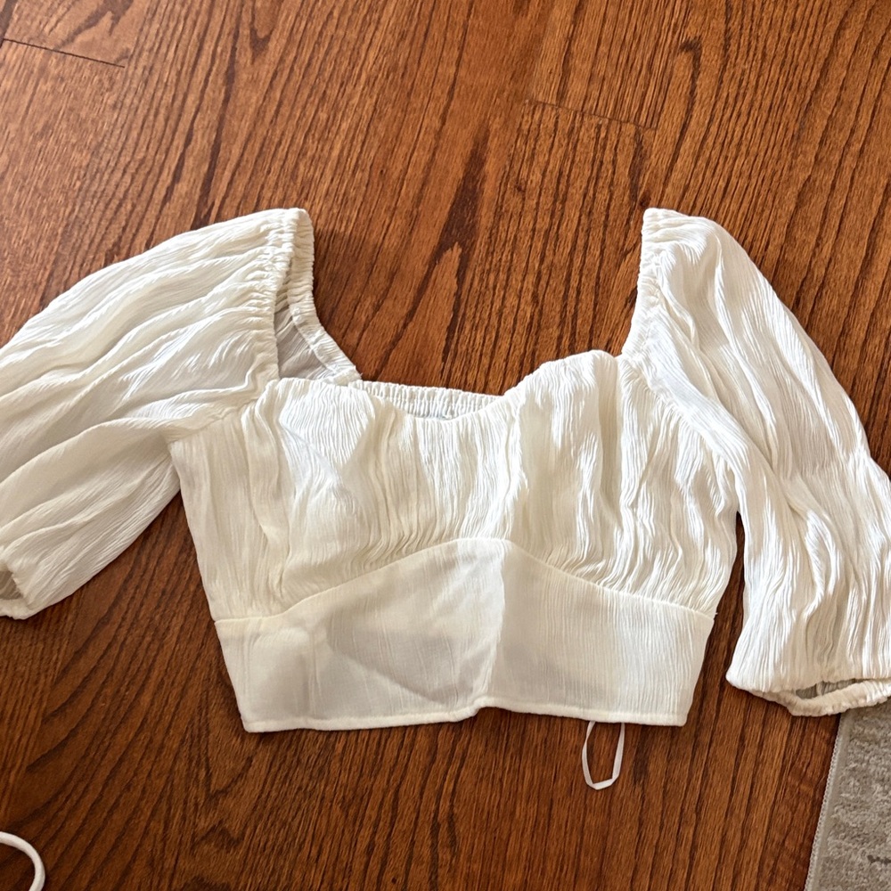 Abercrombie & Fitch White Puff Sleeve Crop Top